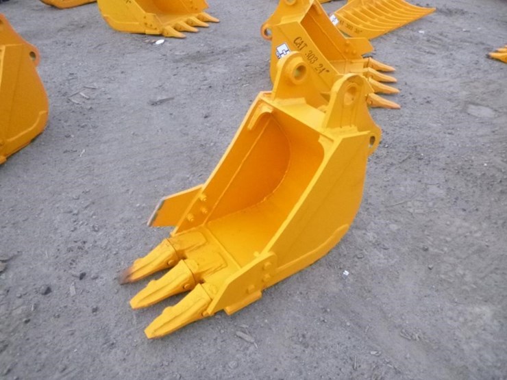 caterpillar-303-image-1