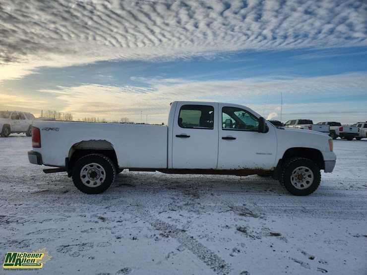 2011-gmc-sierra-3500hd-image-8