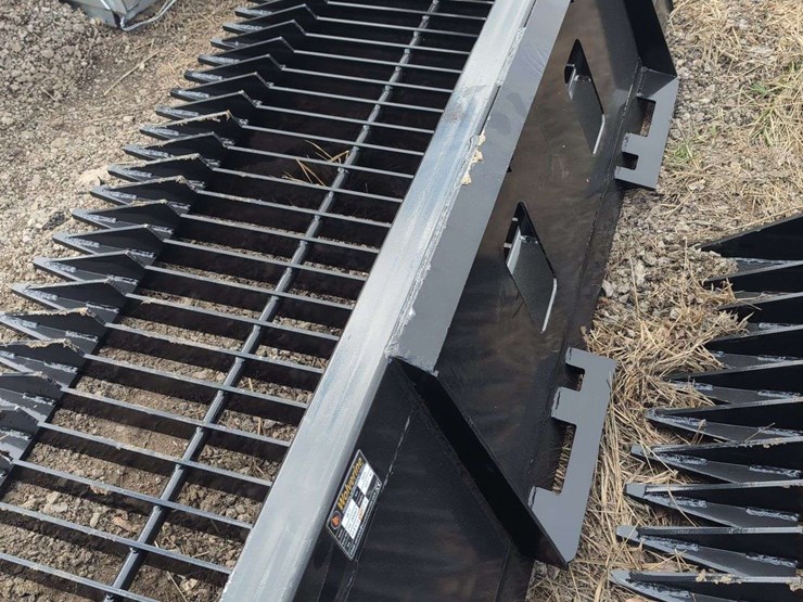 wolverine-skid-steer-sb72-rock-bucket---72"-image-2