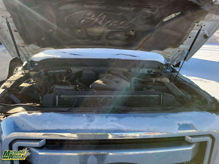 2011-ford-f350-image-30