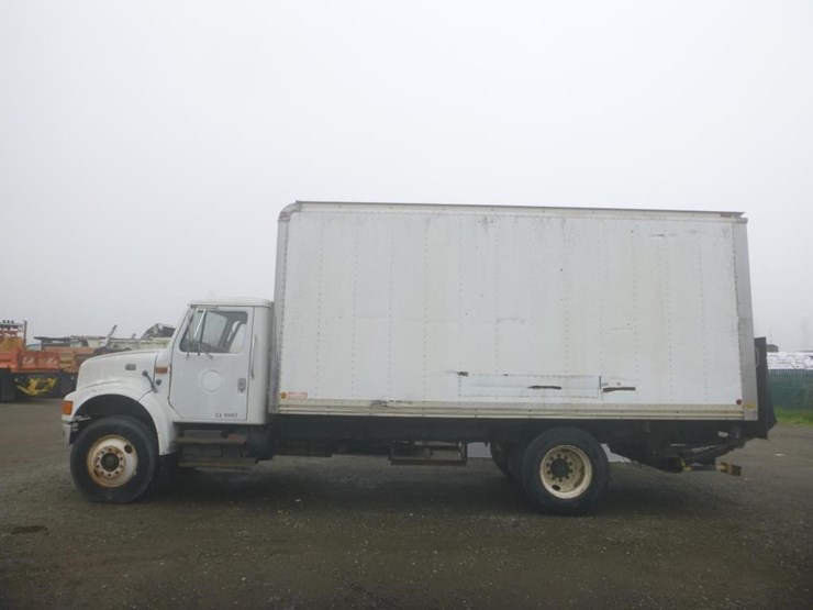 1997-international-4700-image-5