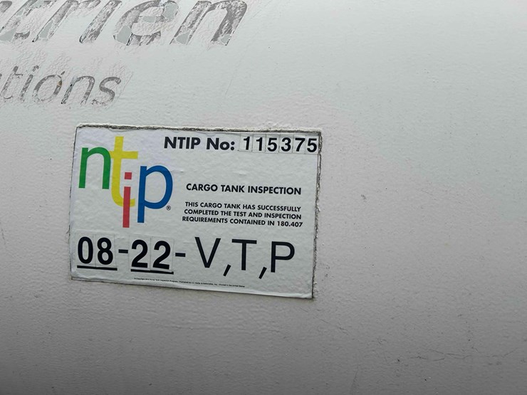 1000-gal.-nh3-tank-on-gear-#13-image-11