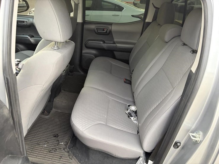 2020-toyota-tacoma-image-17