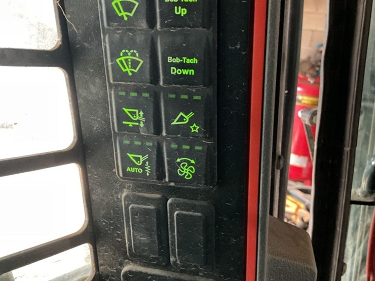 2021-bobcat-t66-image-13