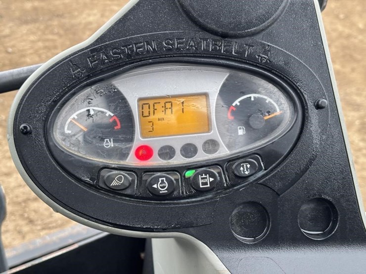 2021-bobcat-e26-image-34