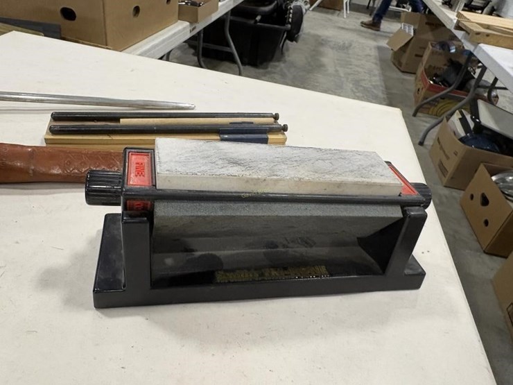 filet-knife,-sharpening-items-image-3