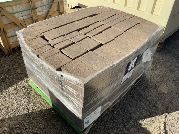 pallet-of-stone-pavers-image-3
