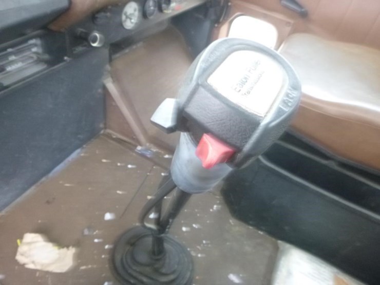 1990-international-9300-image-14