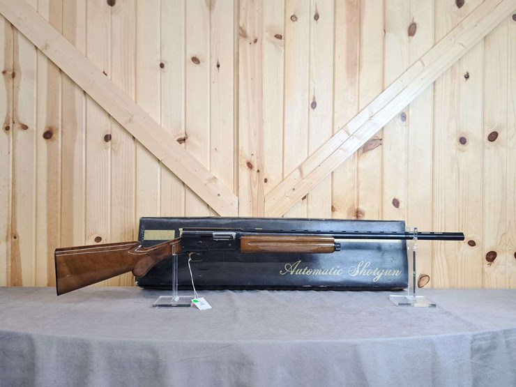 browning-light-twenty-20-gauge-a5-semiauto-shotgun-image-3