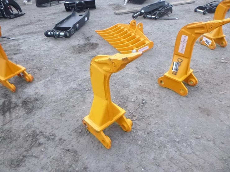 caterpillar-303-image-2