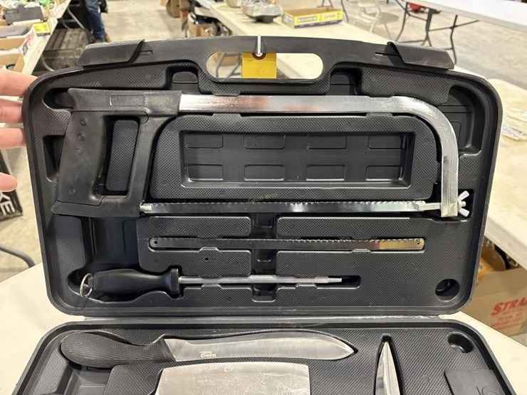 guide-series-butchering-set-image-3