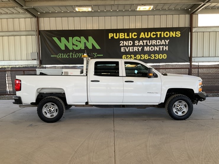 2016-chevrolet-silverado-2500-image-1