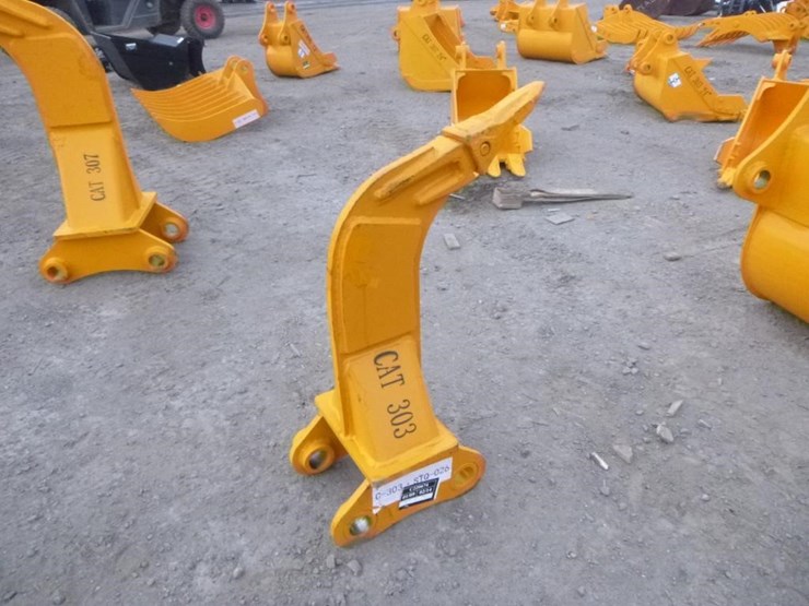 caterpillar-303-image-3