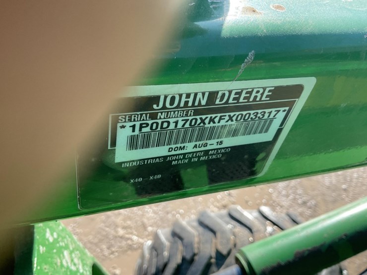 john-deere-4044m-image-10
