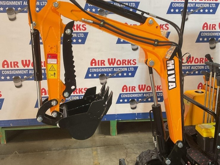 (inv.50012)-new-unused-miva-va15-mini-excavator,-13.5-hp-gas-engine,-aux.-hydraulics,-15"-bucket,-image-11