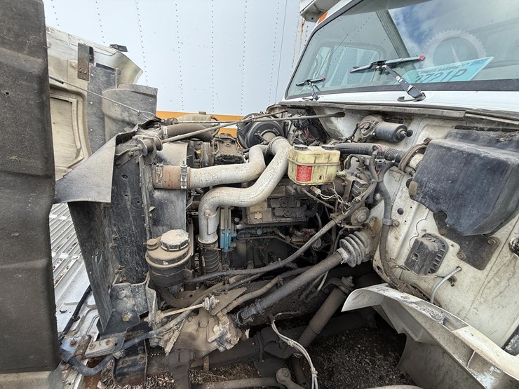 2000-international-4700-image-11