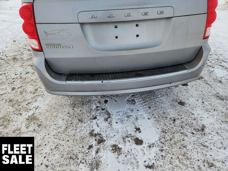 2013-dodge-grand-caravan-se-image-39