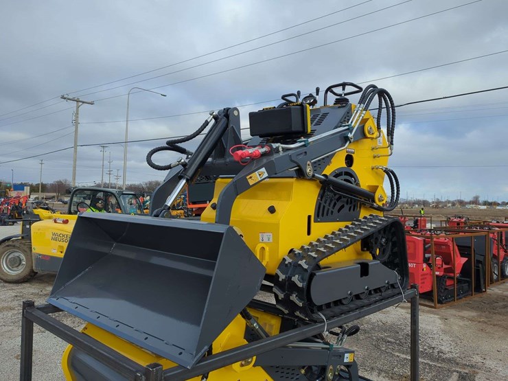 (1)-ats-mini-crawler-23hp-ats-t460-(yellow)-image-4