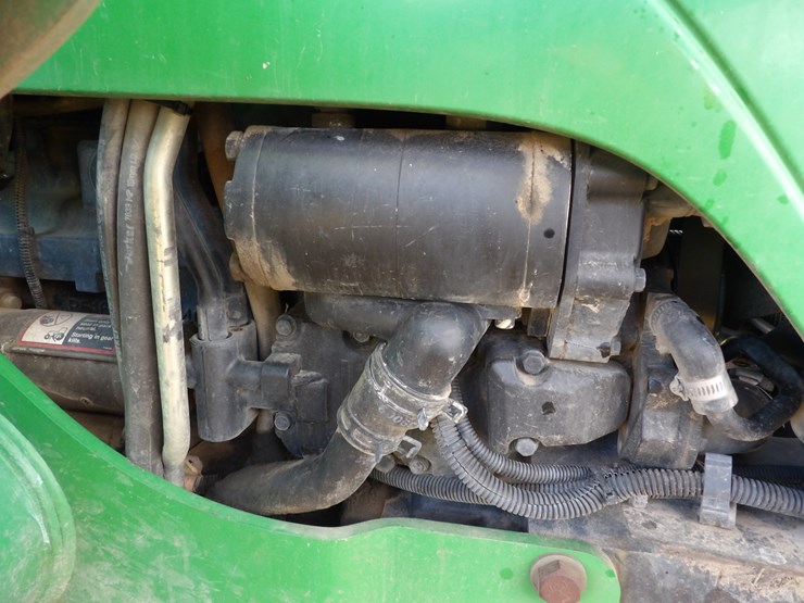 2010-john-deere-5083e-image-32