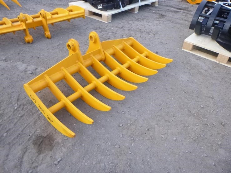 caterpillar-303-image-2