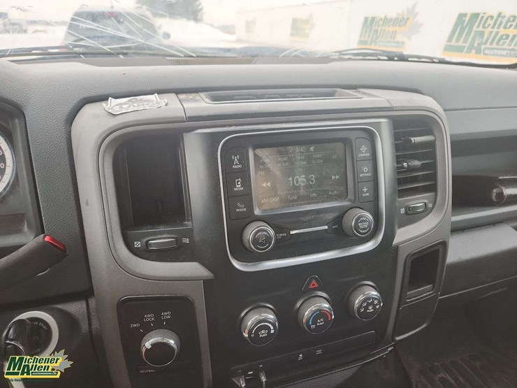 2017-dodge-1500-image-24