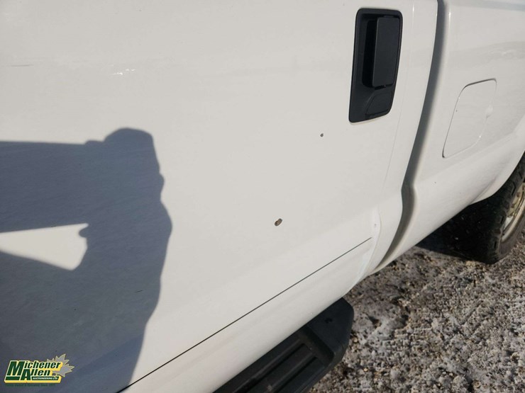 2015-ford-f350-sd-image-40