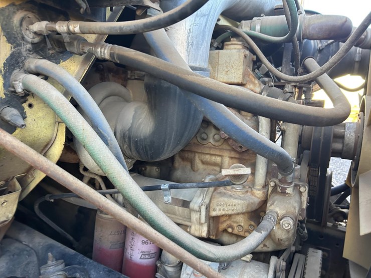 1984-international-s2200-image-38