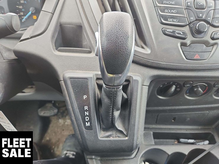 2017-ford-transit-image-24