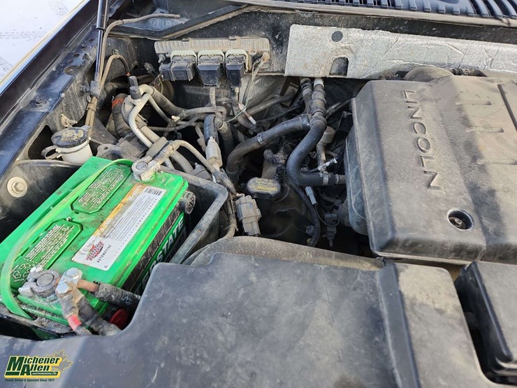 2013-lincoln-navigator-image-32