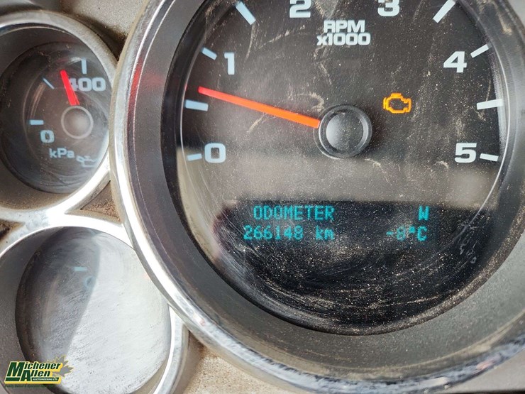 2012-gmc-sierra-3500hd-image-26