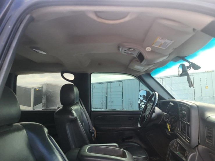 2004-chevrolet-2500hd-image-55