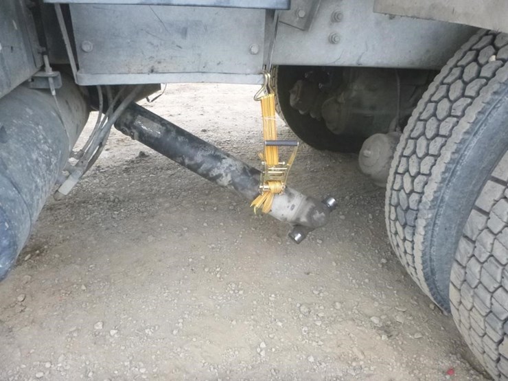 2001-international-2574-image-19