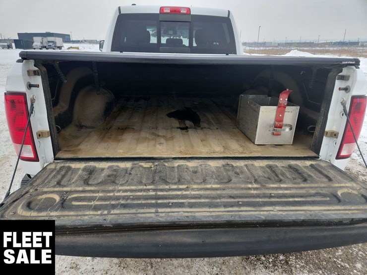 2014-dodge-1500-image-9