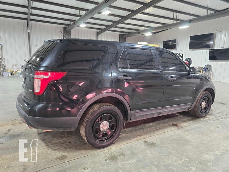 2014-ford-explorer-image-3