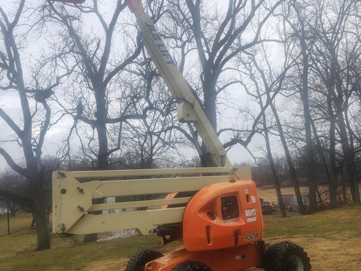 2020-jlg-450a-image-1