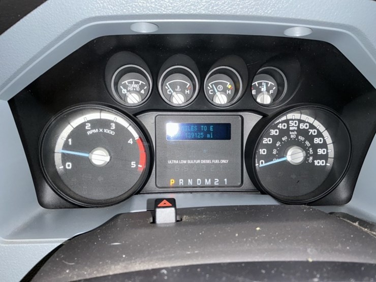 2013-ford-f350-image-15