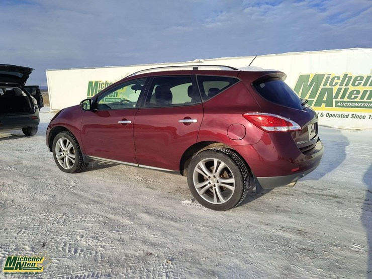 2011-nissan-murano-image-3