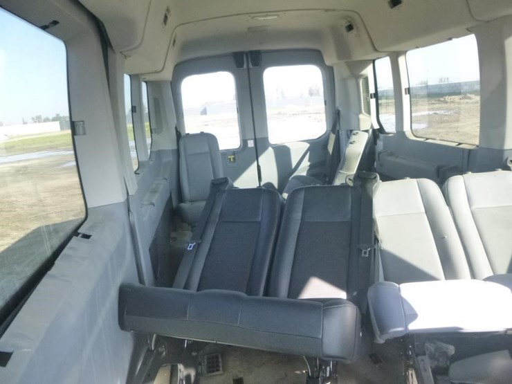 2019-ford-transit-image-10