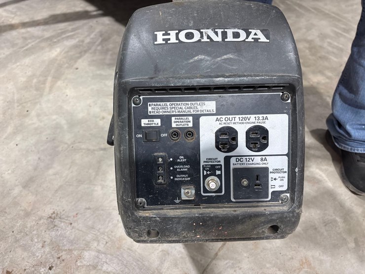 honda-eu2000i-inverter-image-2