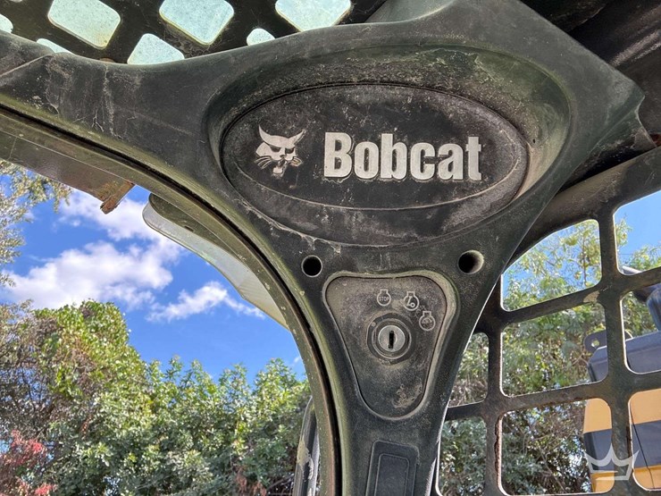 2014-bobcat-t550-image-10