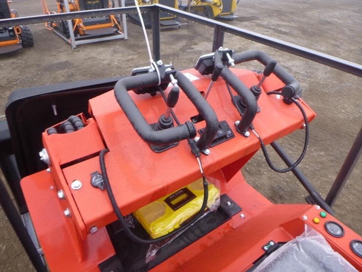 2025-agt-sda-140t-skid-steer-track-loader-image-16