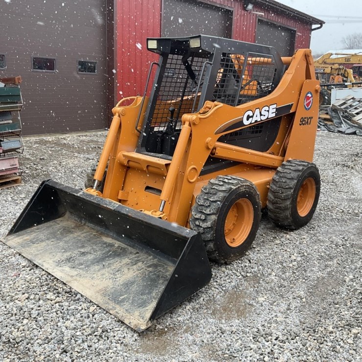 CASE 95XT