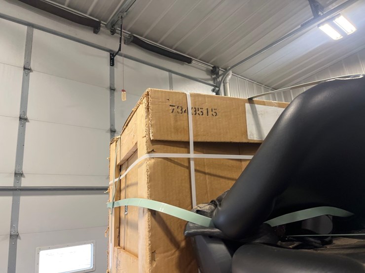 skid-steer-seat-image-13