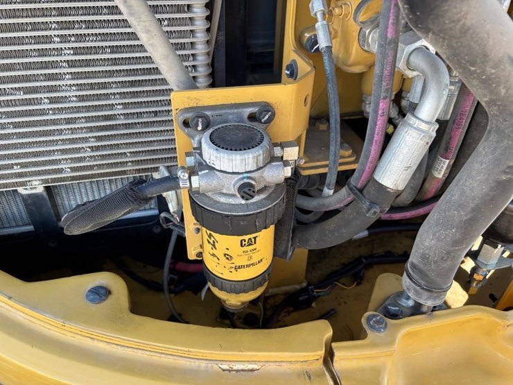 2018-caterpillar-303-image-47