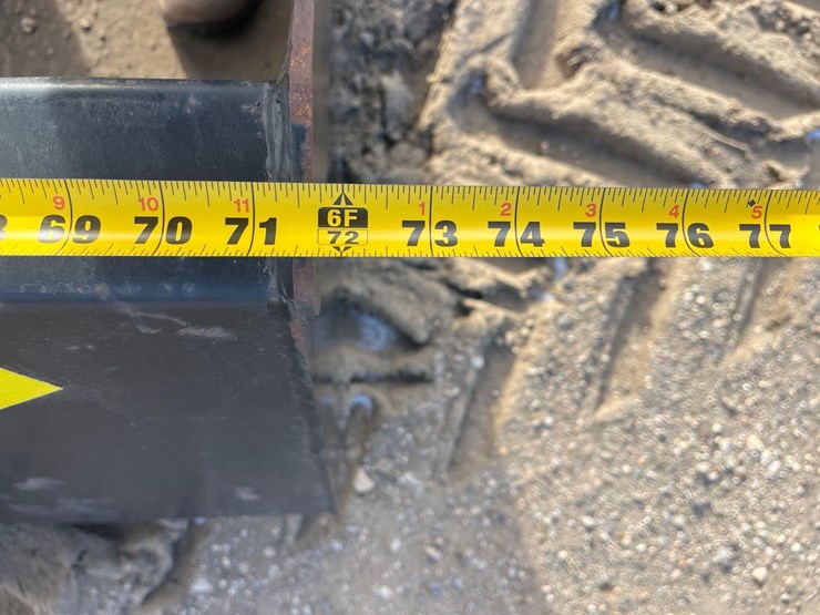 skidsteer-bucket-image-6