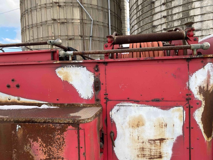 1949-ford-f7-firetruck-image-15