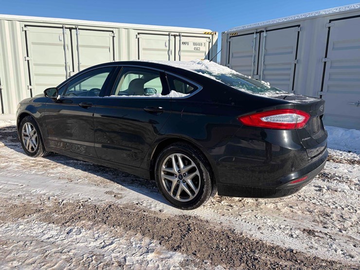 2014-ford-fusion-se-image-5