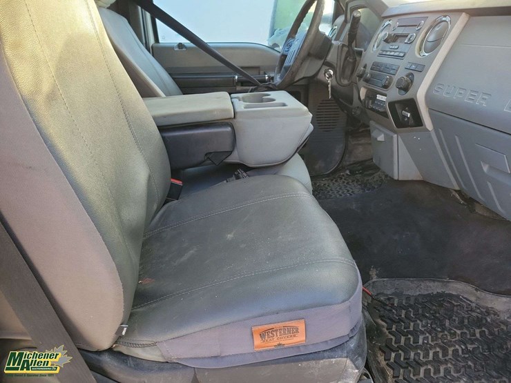 2015-ford-f350-image-21