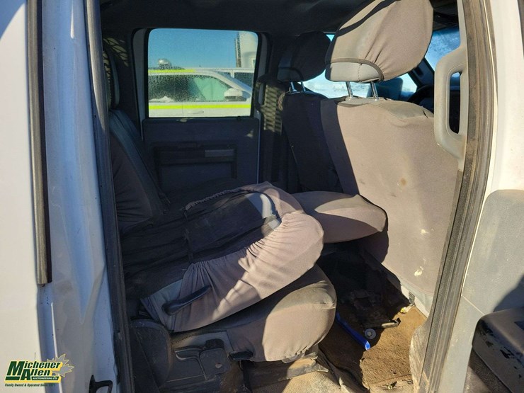 2011-ford-f350-image-26