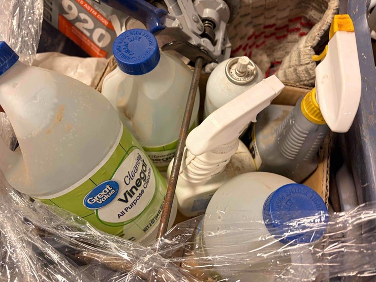 assortment-of-caulking-supplies-/w-misc-material-image-5